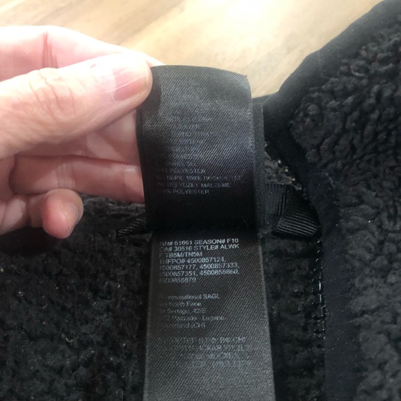 North Face zip fluffy fleece jacket - Picture 15 of 15
